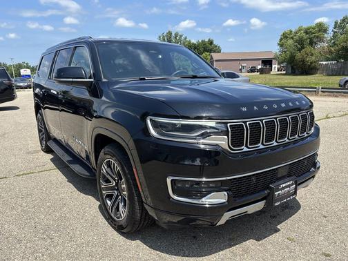 Diamond Black Crystal Pearlcoat 2024 Jeep Wagoneer L Series II 4x4