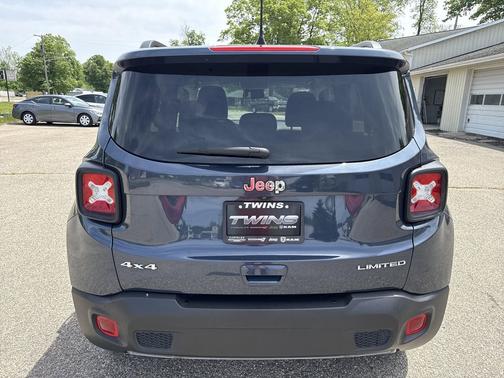Slate Blue Pearlcoat 2023 Jeep Renegade Limited