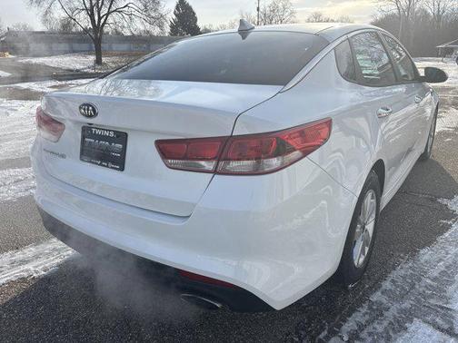 2017 Kia Optima LX