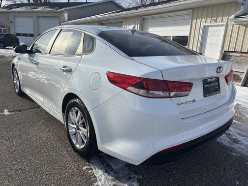 2017 Kia Optima LX