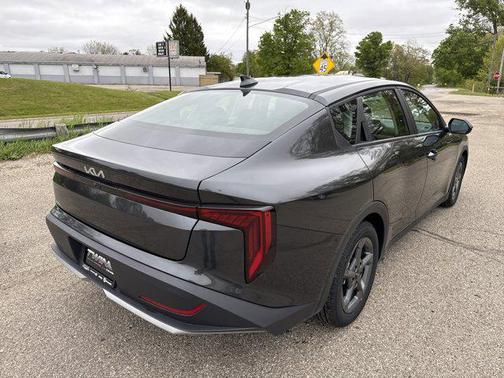 Interstellar Gray 2025 Kia K4 LXS