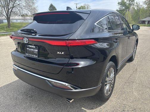 Black 2023 Toyota Venza XLE