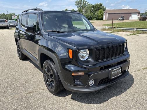 Black Clearcoat 2020 Jeep Renegade Altitude