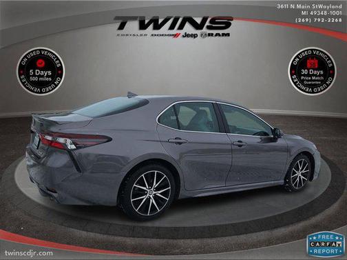 2022 Toyota Camry SE