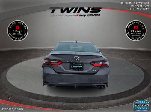 2022 Toyota Camry SE