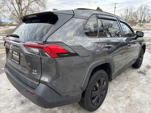 2019 Toyota RAV4 LE
