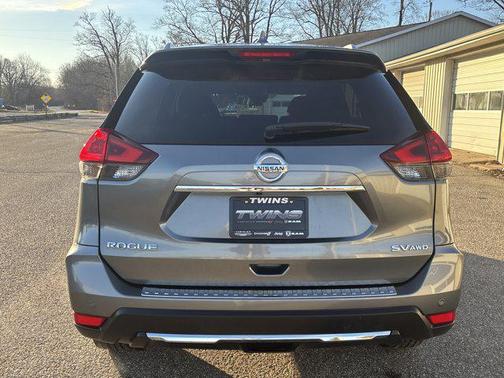 2020 Nissan Rogue SV