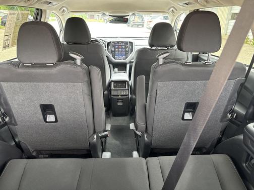 Ice Silver Metallic 2025 Subaru Ascent Premium 7-Passenger