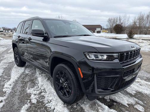 2026 Jeep Grand Cherokee Altitude