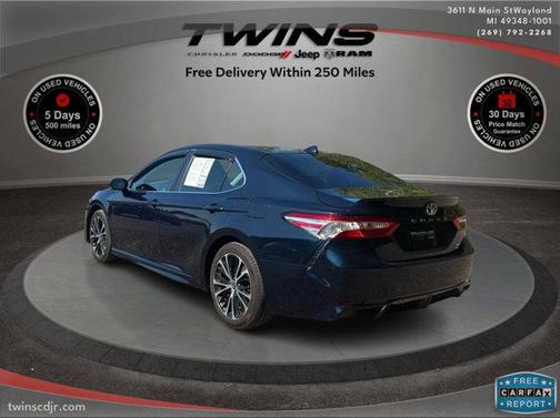 2020 Toyota Camry SE