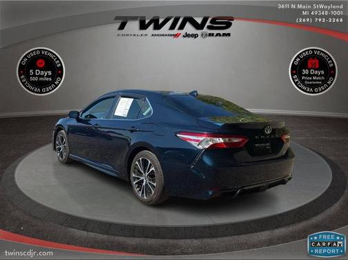 2020 Toyota Camry SE