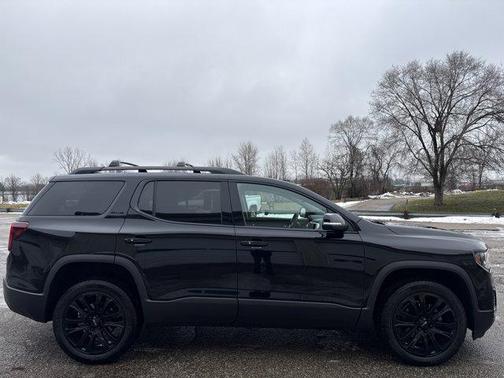 2023 GMC Acadia AWD SLE