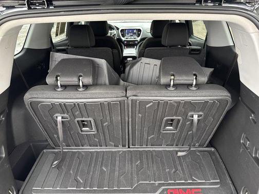 2023 GMC Acadia AWD SLE