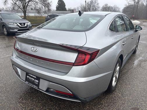 2021 Hyundai SONATA SE