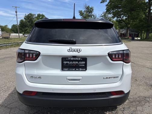 Bright White Clearcoat 2025 Jeep Compass Limited