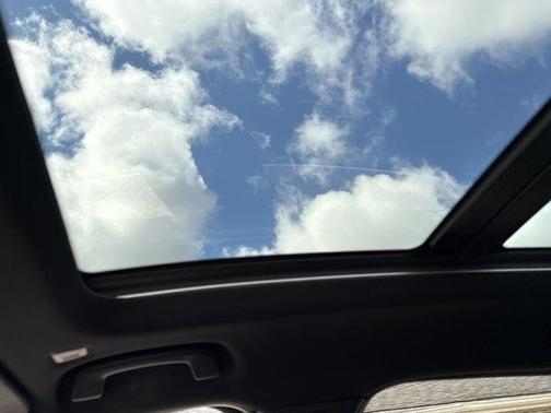 Alpine White 2019 BMW X1 xDrive28i