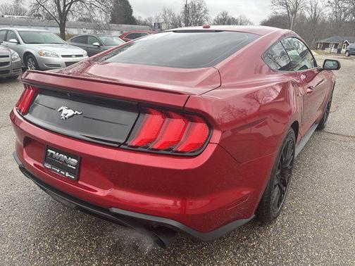 2020 Ford Mustang EcoBoost