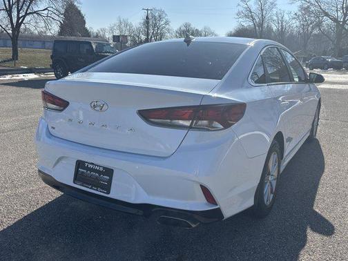 2019 Hyundai SONATA SE