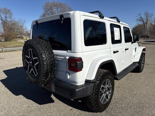 2025 Jeep Wrangler 4-Door Sahara 4x4