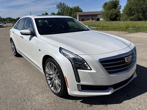 Crystal White Tricoat 2018 Cadillac CT6 3.6L Luxury