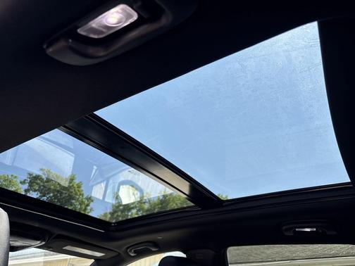 Crystal White Tricoat 2024 Cadillac XT5 Premium Luxury