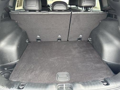 Bright White Clearcoat 2024 Jeep Compass Latitude Lux