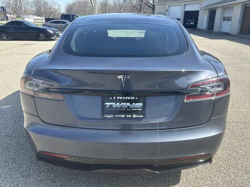 2021 Tesla Model S Long Range