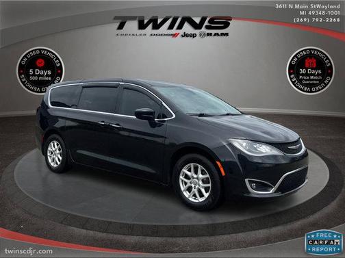 2020 Chrysler Pacifica Touring