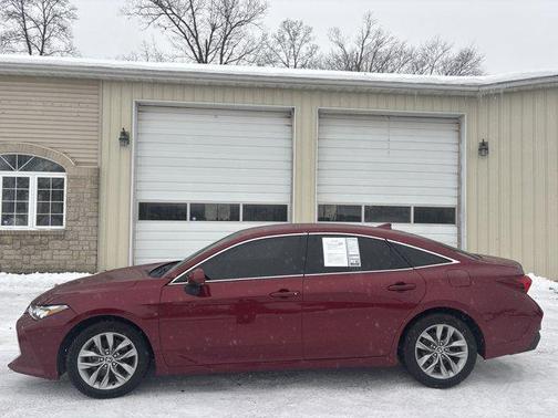 2022 Toyota Avalon XLE