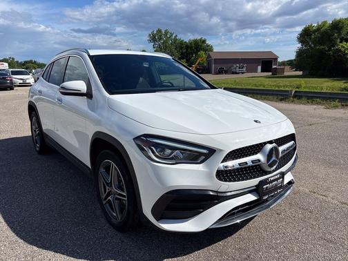 White 2023 Mercedes-Benz GLA 250 4MATIC