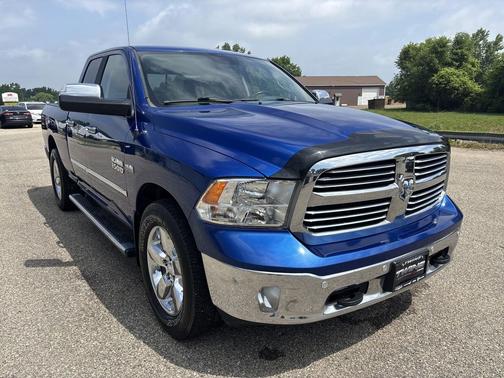 Blue Streak Pearlcoat 2017 RAM 1500 Big Horn