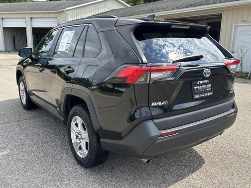 Midnight Black Metallic 2019 Toyota RAV4 Hybrid LE