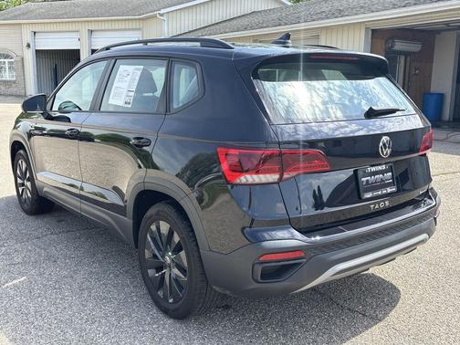Dusk Blue Metallic 2022 Volkswagen Taos 1.5T S