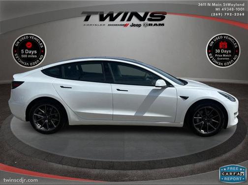 2022 Tesla Model 3 Standard Range