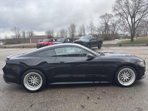 2017 Ford Mustang GT Premium