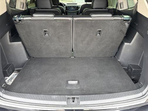 2019 Volkswagen Atlas 3.6L SE w/Technology