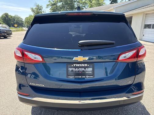 Pacific Blue Metallic 2021 Chevrolet Equinox 1LT