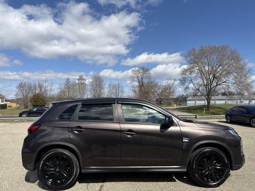 2022 Mitsubishi Outlander Sport 2.0 LE