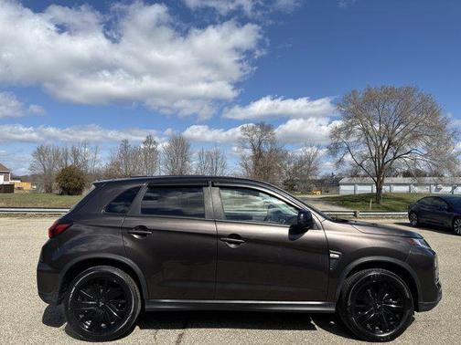 2022 Mitsubishi Outlander Sport 2.0 LE