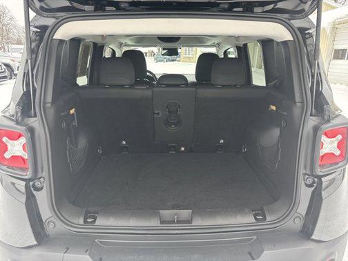 2017 Jeep Renegade Altitude