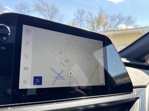 Eminent White Pearl 2025 Lexus UX 300h Premium