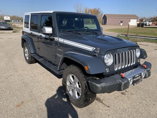 Rhino Clearcoat 2017 Jeep Wrangler Unlimited Chief Edition 4x4