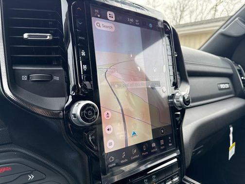 Diamond Black Crystal Pearlcoat 2026 RAM 1500 RHO Crew Cab 4x4 5'7' Box