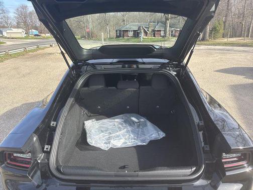 Diamond Black Crystal Pearlcoat 2026 Dodge Charger R/T