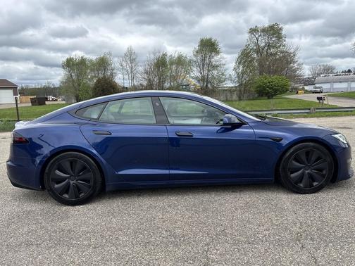Deep Blue Metallic 2022 Tesla Model S Dual Motor All-Wheel Drive