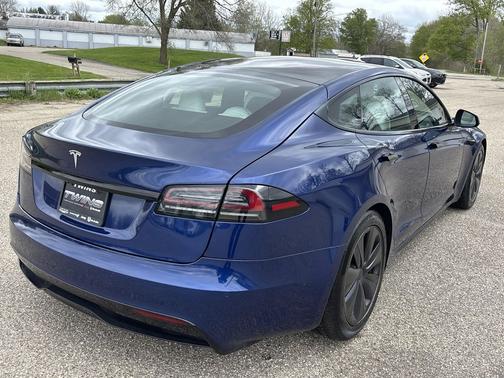 Deep Blue Metallic 2022 Tesla Model S Dual Motor All-Wheel Drive