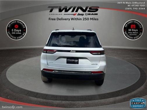 Bright White Clearcoat 2025 Jeep Grand Cherokee Limited
