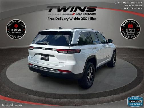 Bright White Clearcoat 2025 Jeep Grand Cherokee Limited