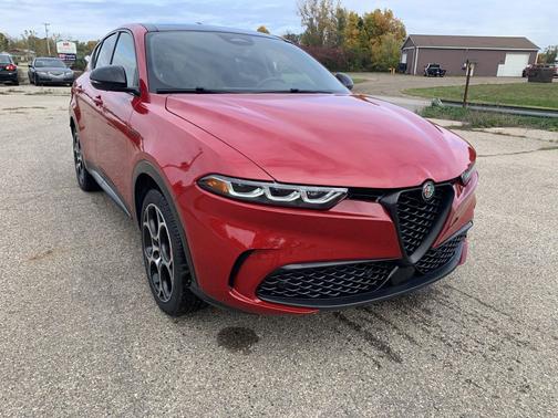 Alfa Rosso 2024 Alfa Romeo Tonale Veloce EAWD