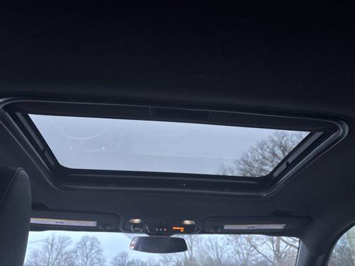 2023 Chevrolet Camaro 2LT